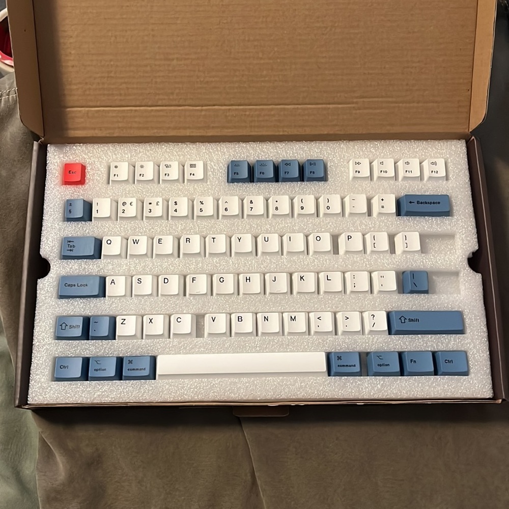 Keychron Keycap Set - Blue & White - Picture 4 of 6